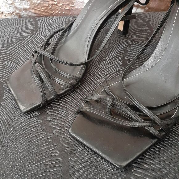 Zara 100% Leather Black Strappy Women's Sandals - Picture 14 of 16